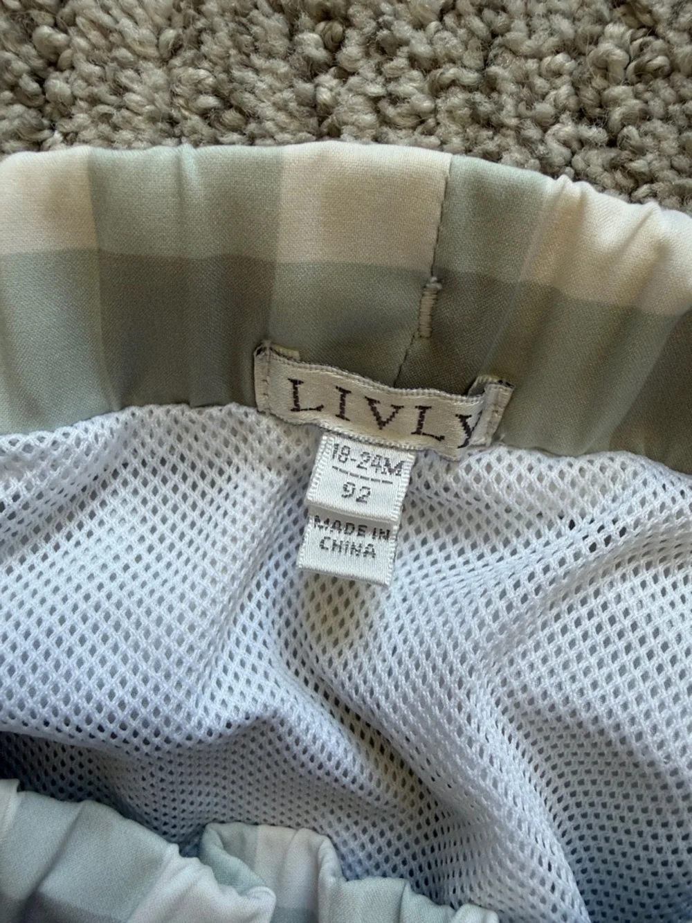Livly Rash guard Set - Picture 7 of 8